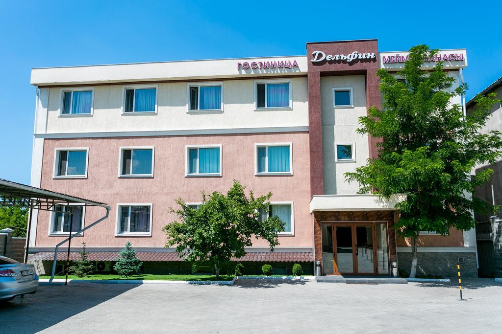 Delphin Guest House Бішкек Екстер'єр фото